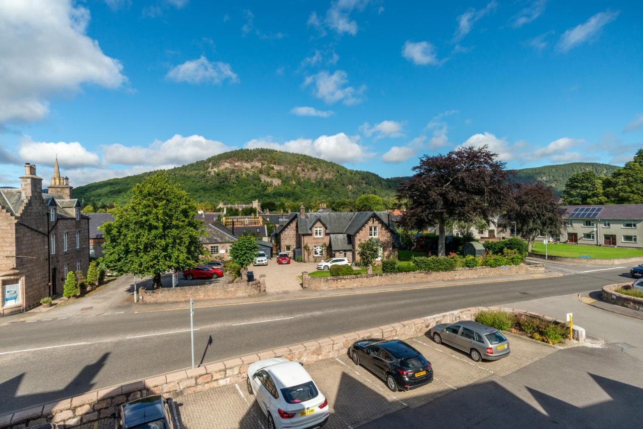 Historic Village, Rare Find, Amazing Views Ballater Exterior photo